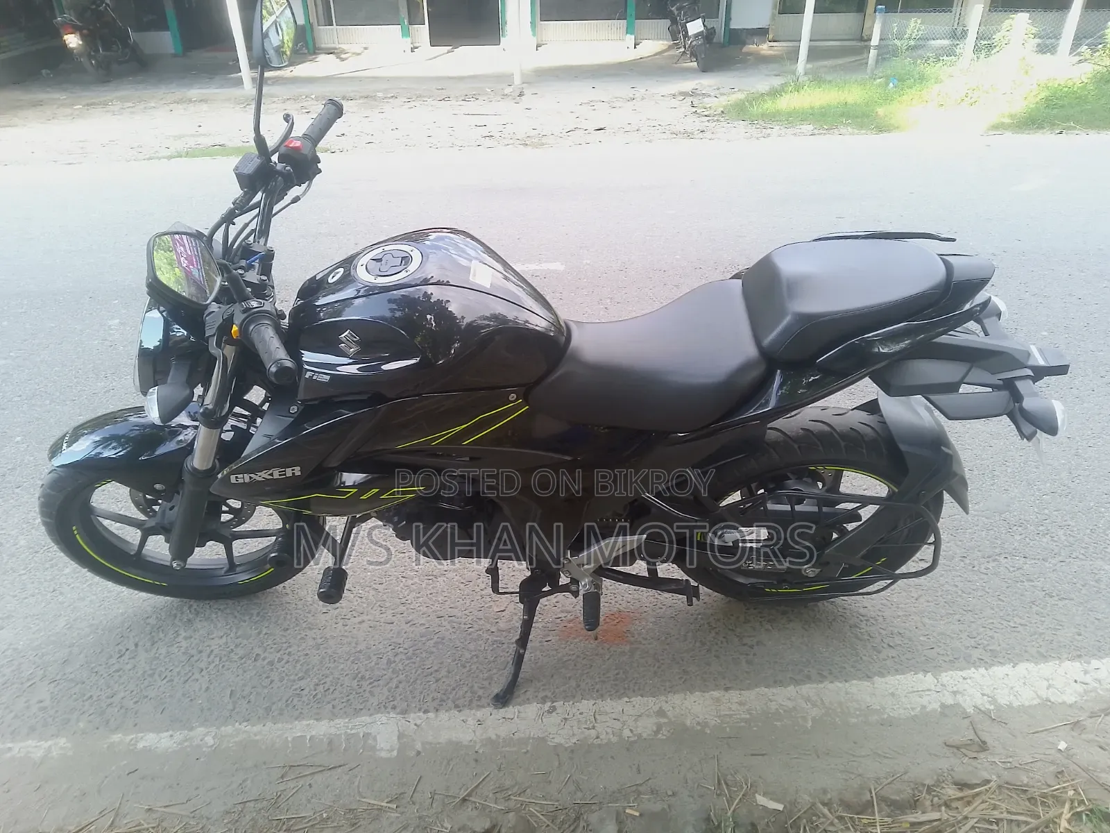 সুজুকি ২০২৬ কালো