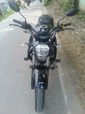 সুজুকি ২০২৬ কালো