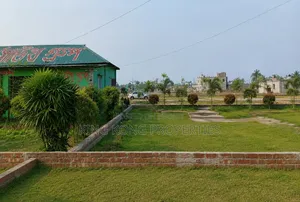 ঢাকা বসুন্ধরা সিটির সাথে আর্মি হাউজিং  জলসিঁড়ি কাছে রেডি প্লট নিন