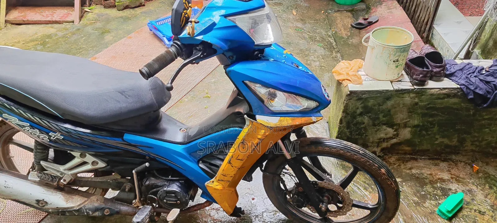 রানার কাইট + ১১০ ২০১৮ ব্লু