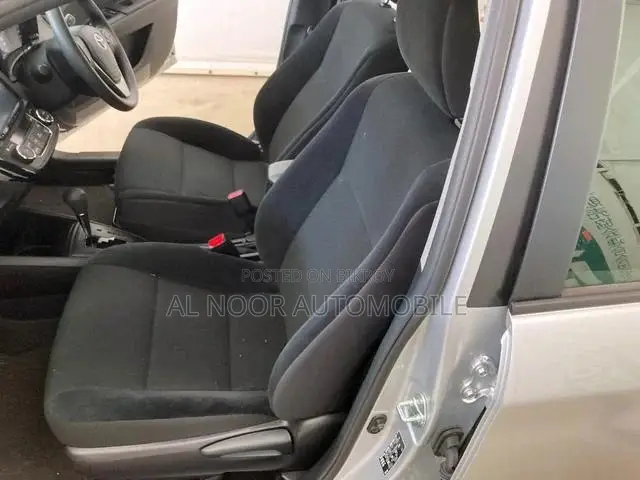 Toyota Axio 2021 Silver