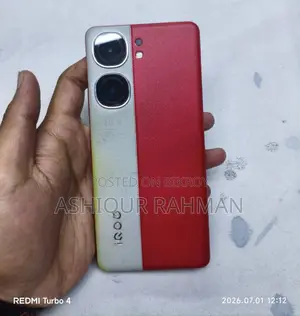 iQOO 256 GB Red