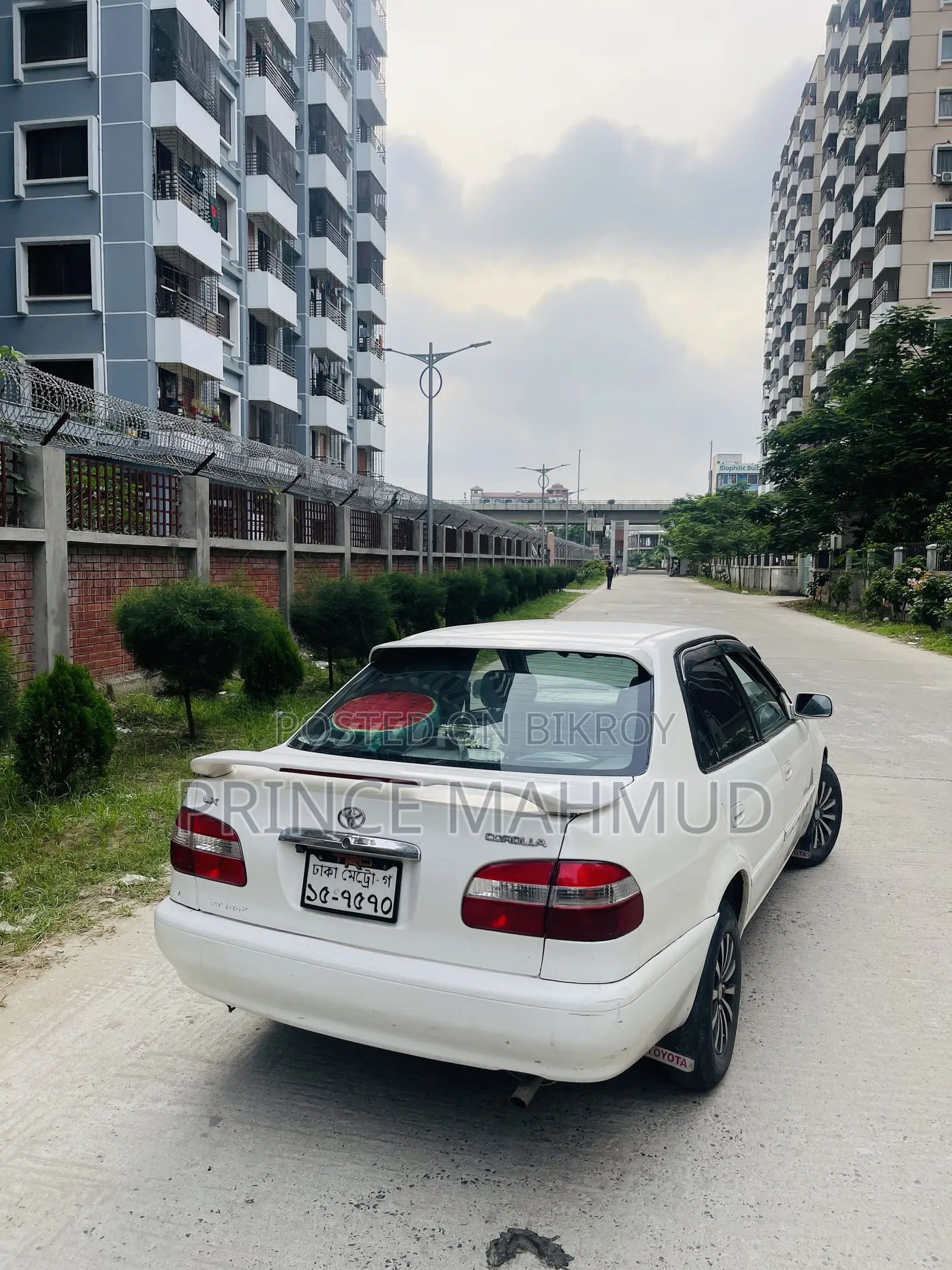 Toyota Corolla Sedan 1998 Pearl