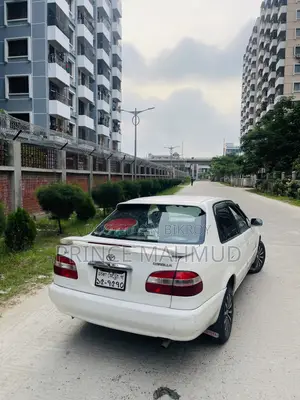 Toyota Corolla Sedan 1998 Pearl