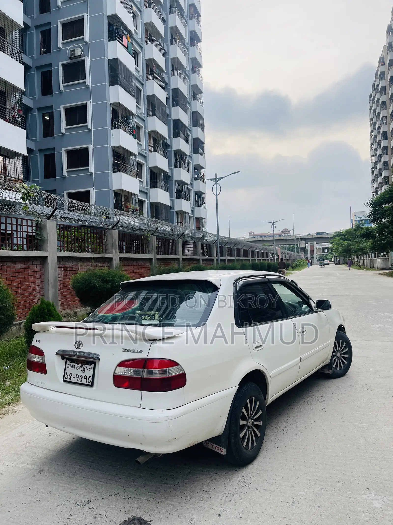 Toyota Corolla Sedan 1998 Pearl