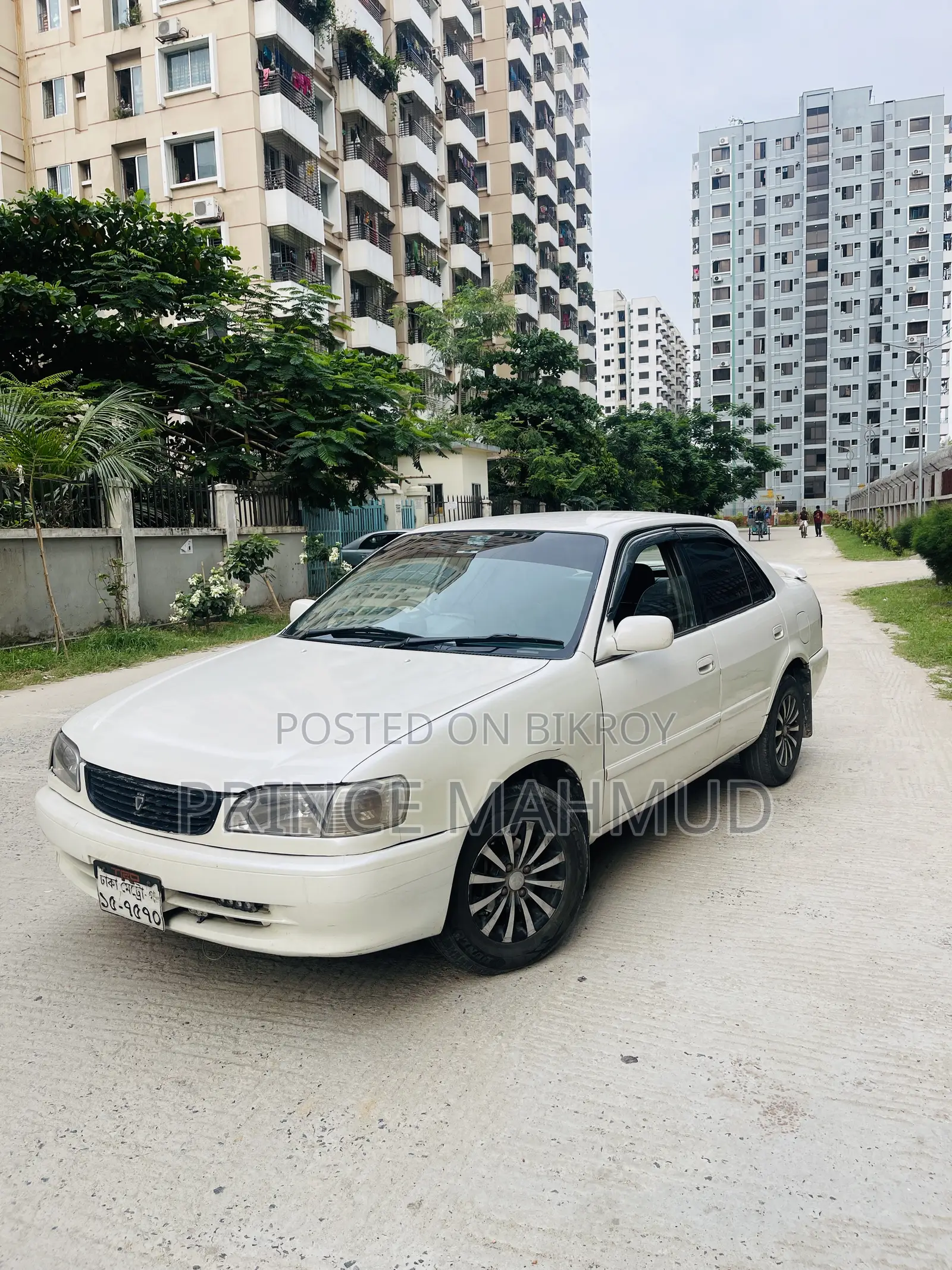 Toyota Corolla Sedan 1998 Pearl