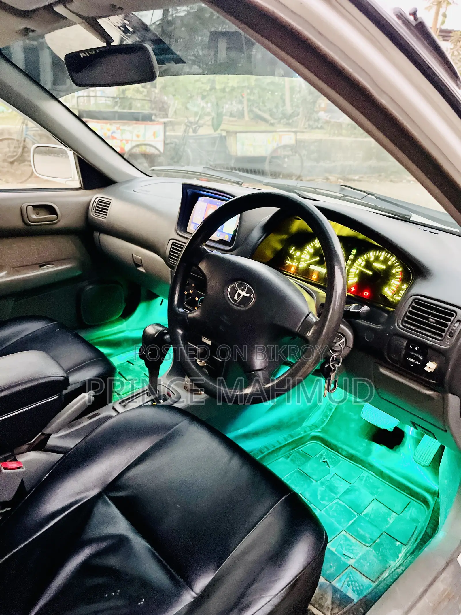 Toyota Corolla Sedan 1998 Pearl