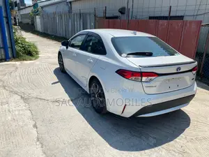 Toyota Corolla 2020 Pearl