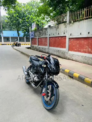 নিউ বাজাজ পালসার ১৫০ ২০১৭ ব্ল্যাক