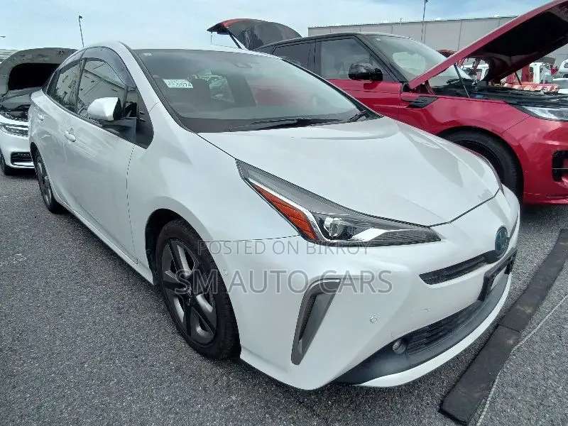 Toyota Prius 2021 Pearl