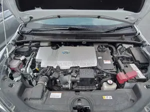 Toyota Prius 2021 Pearl