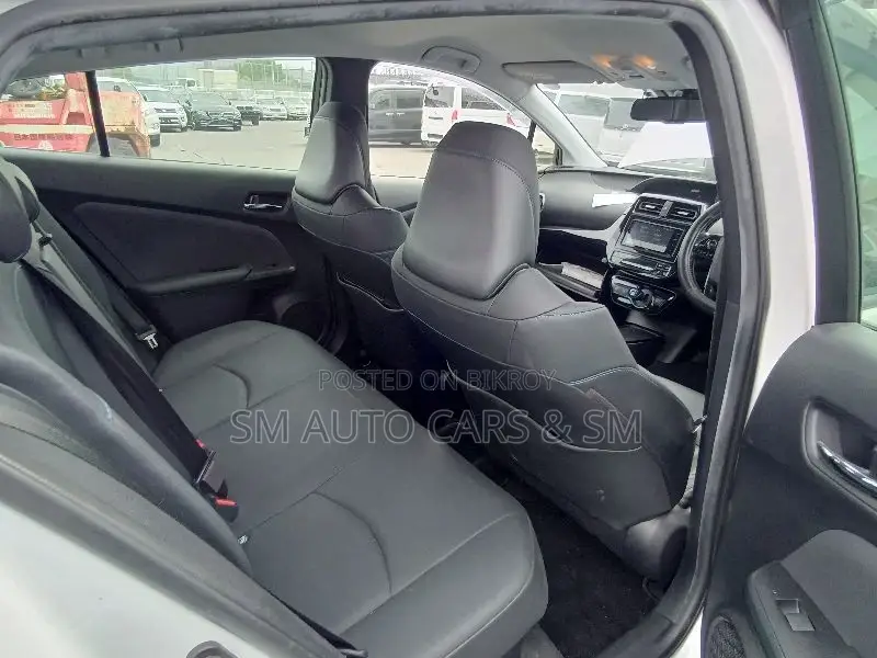Toyota Prius 2021 Pearl