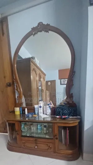 Dresser made of Teak wood