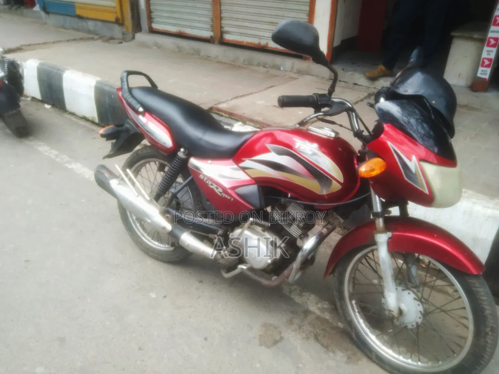 TVS 2009 Red