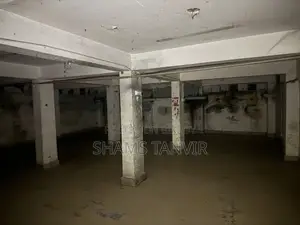 ১০০০ বর্গফুট ওয়্যারহাউস / গোডাউন বিক্রয়ের জন্য, ৬০ ফিট, মিরপুর ২ এর কাছে
