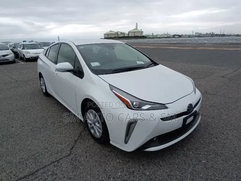 Toyota Prius 2021 Pearl