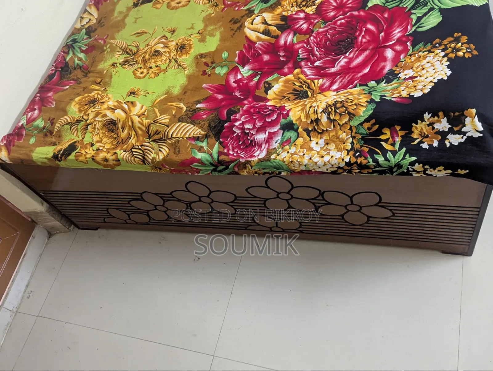 Malaysian Board Bed (4 feet by 6 feet)