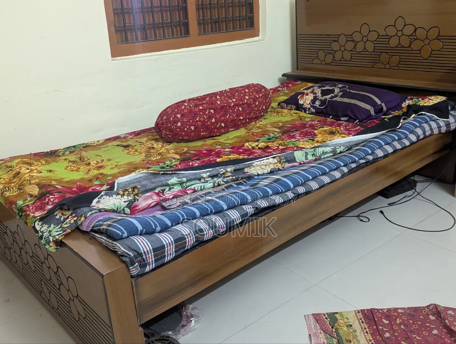Malaysian Board Bed (4 feet by 6 feet)