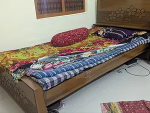 Malaysian Board Bed (4 feet by 6 feet)