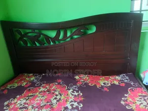 ৪ ফুট বাই সাত ফিট মালয়েশিয়ান খাট