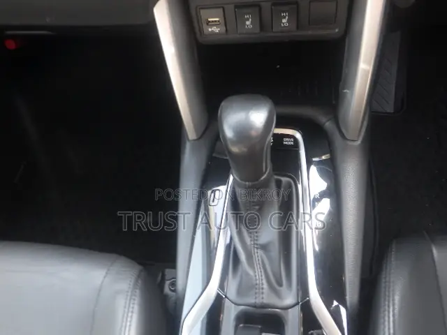 Toyota Corolla Cross 1.8 Hybrid FWD 2022