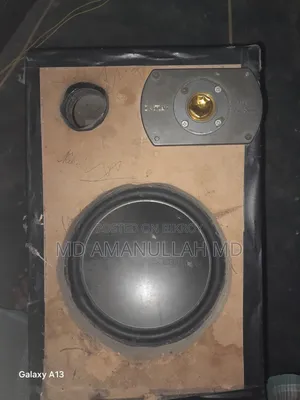 I need money urgently so I will sell the speakers