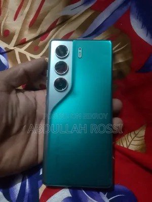 Tecno Camon 40 256 GB Blue