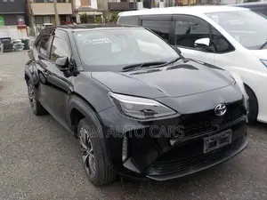 টয়োটা ইয়ারিস ক্রস ২০২০ ব্ল্যাক