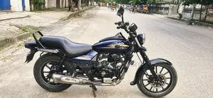 বাজাজ অ্যাভেঞ্জার ১৫০ স্ট্রিট ২০১৭ পার্পল