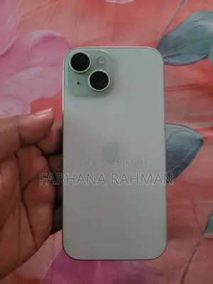 Apple iPhone 15 256 GB Green