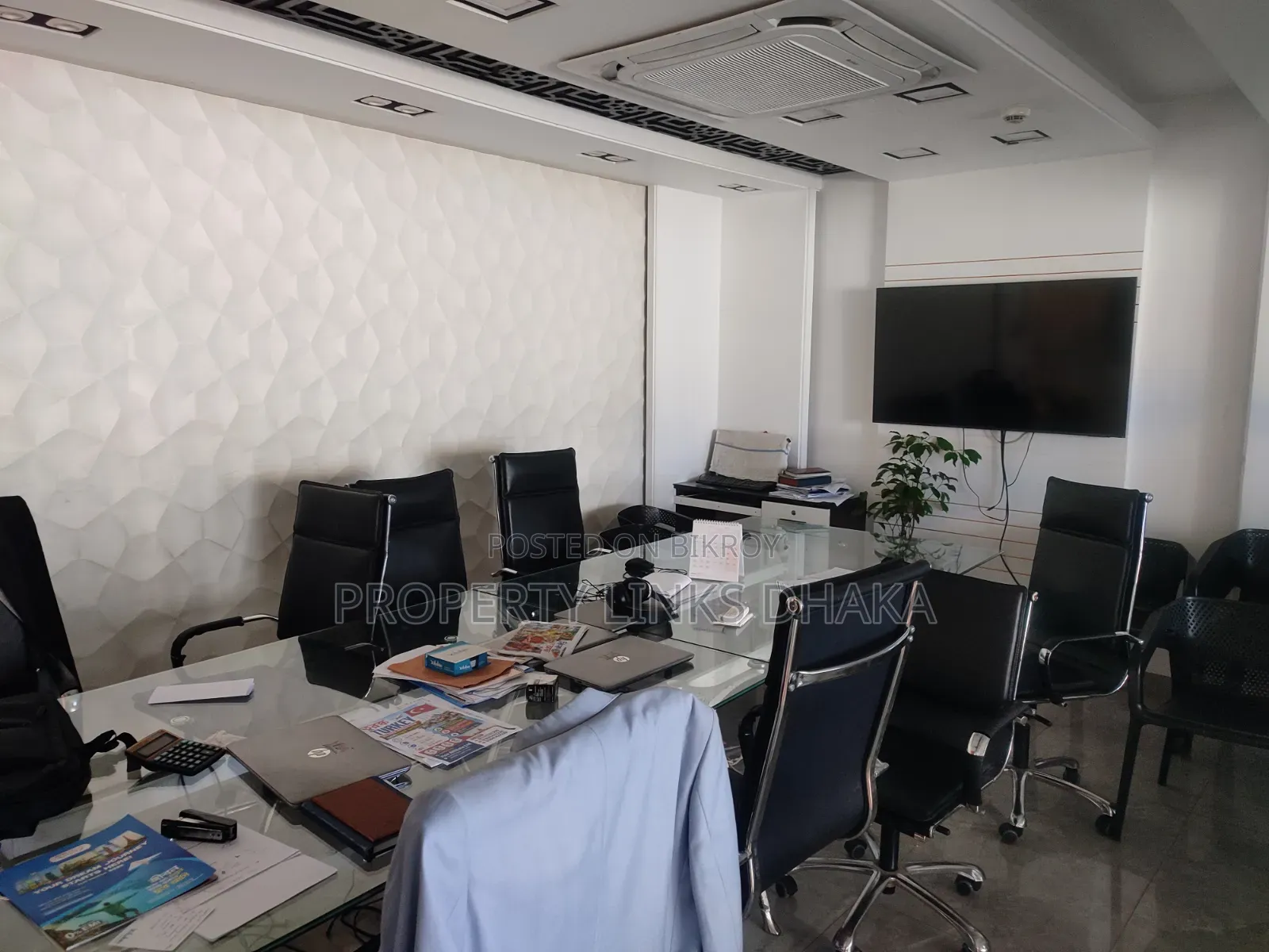 Furnished Commercial Space For Rent