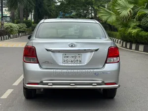 নতুন Toyota Axio 2012 Silver