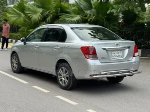 নতুন Toyota Axio 2012 Silver