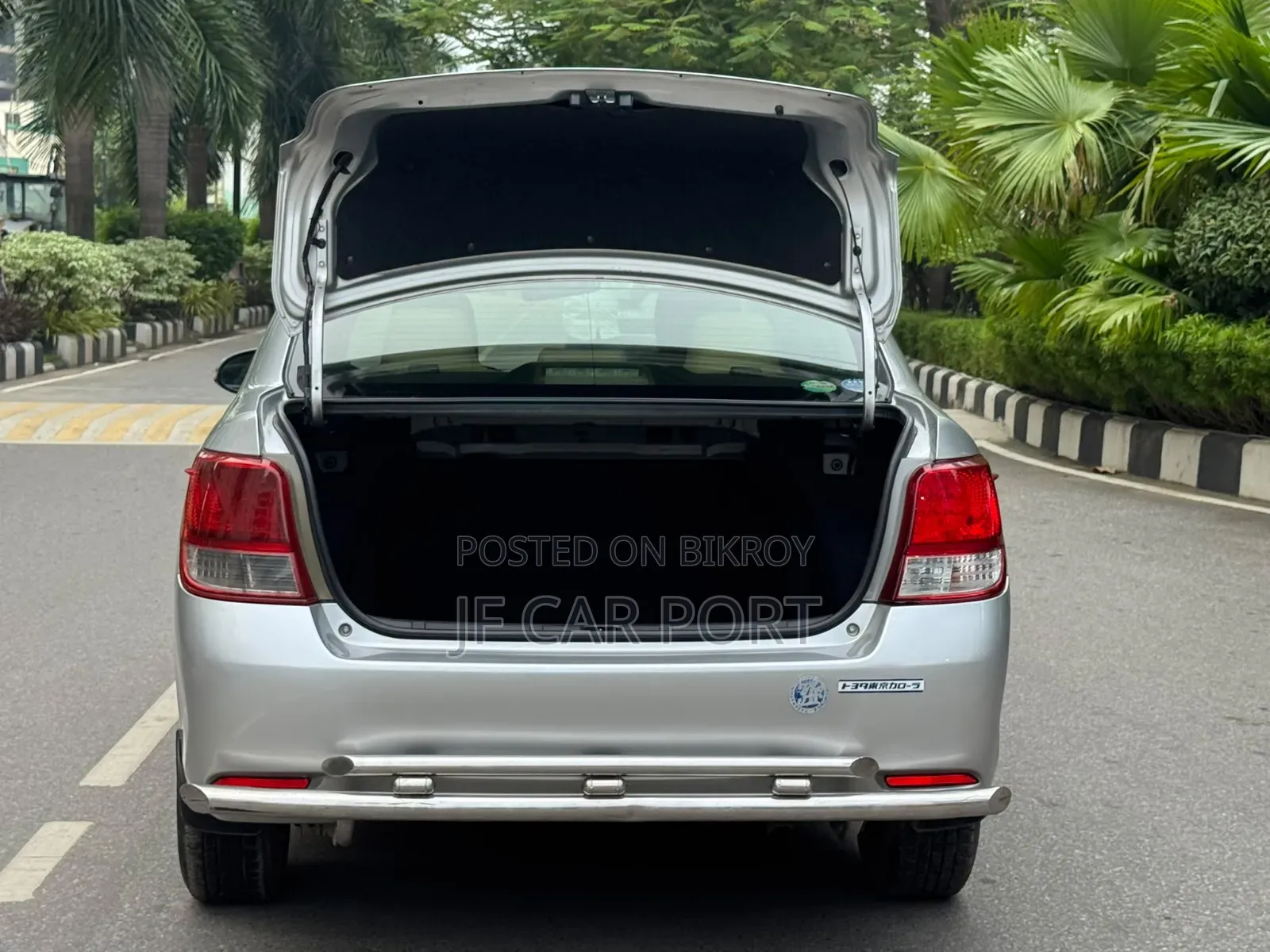 নতুন Toyota Axio 2012 Silver