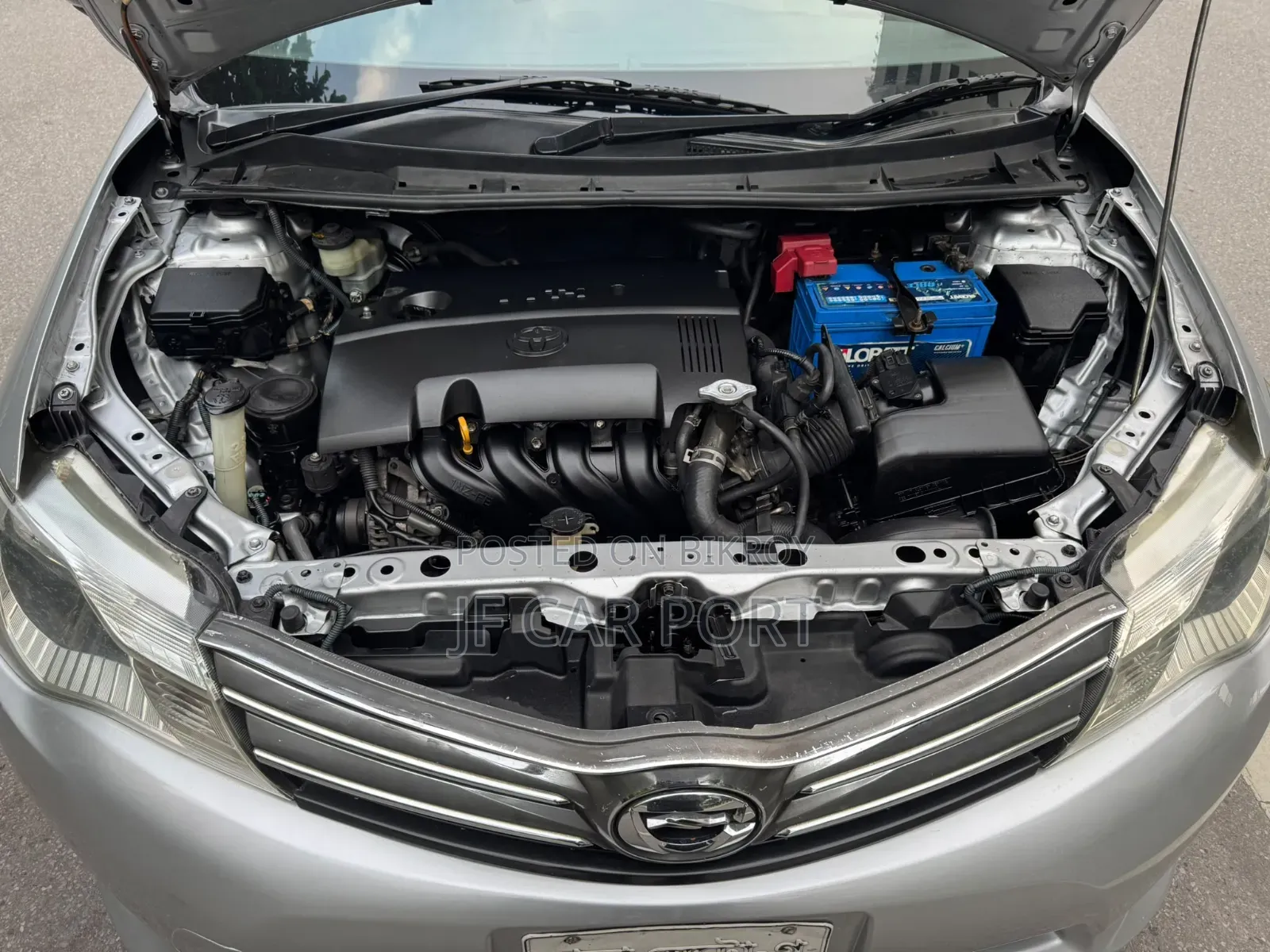 নতুন Toyota Axio 2012 Silver