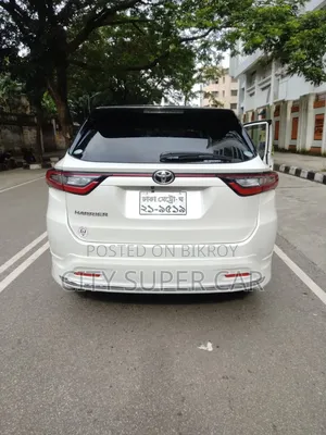 টয়োটা হ্যারিয়ার ২০১৭ সাদা