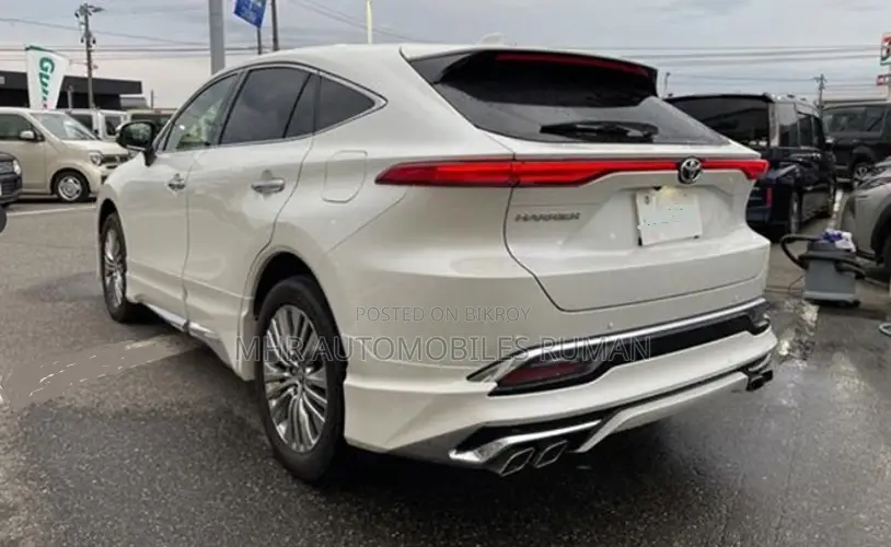 Toyota Harrier Hybrid Z ২০২১ পার্ল