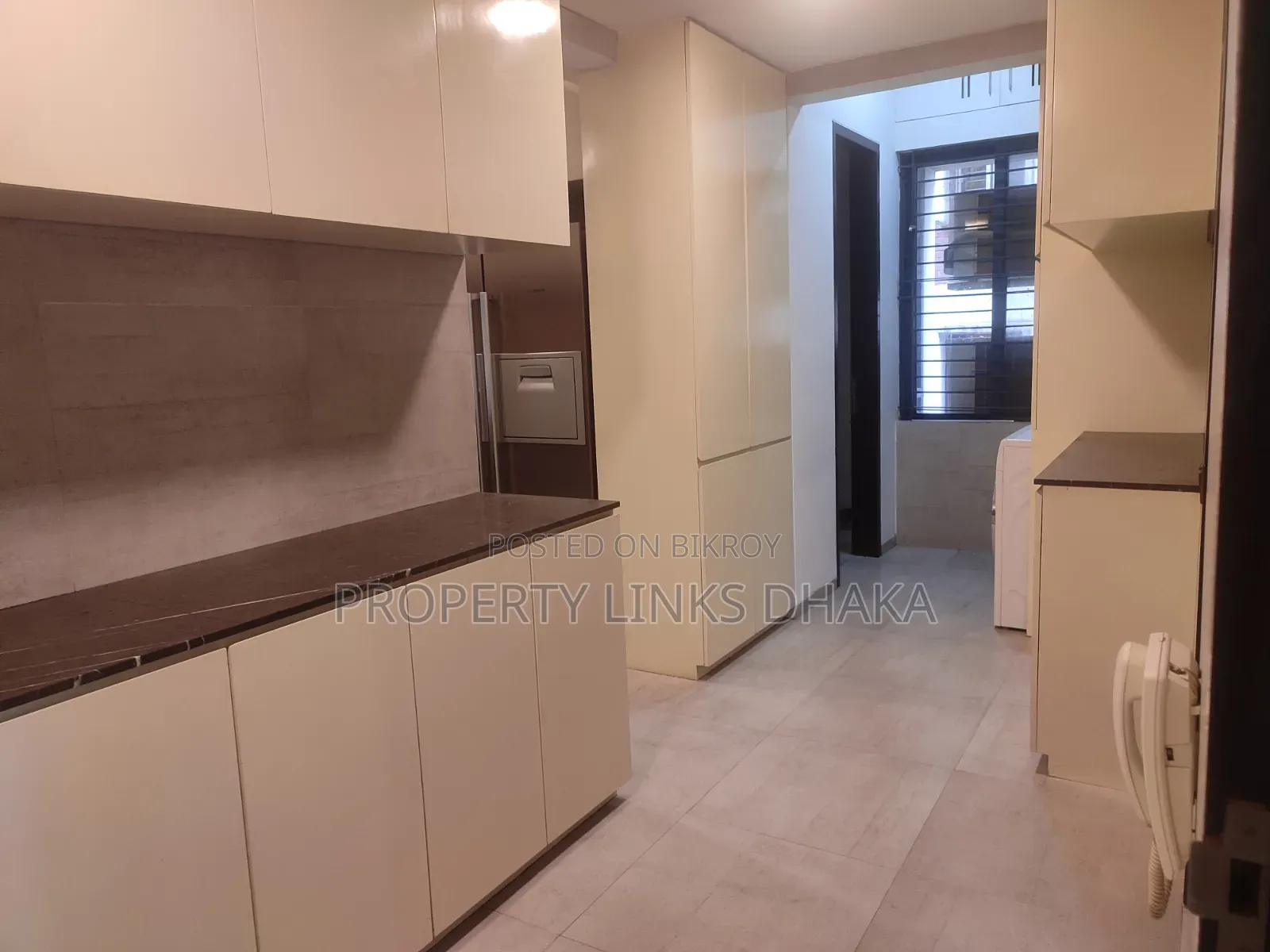 Furnished 3-bedroom Apartment in Baridhara for rent