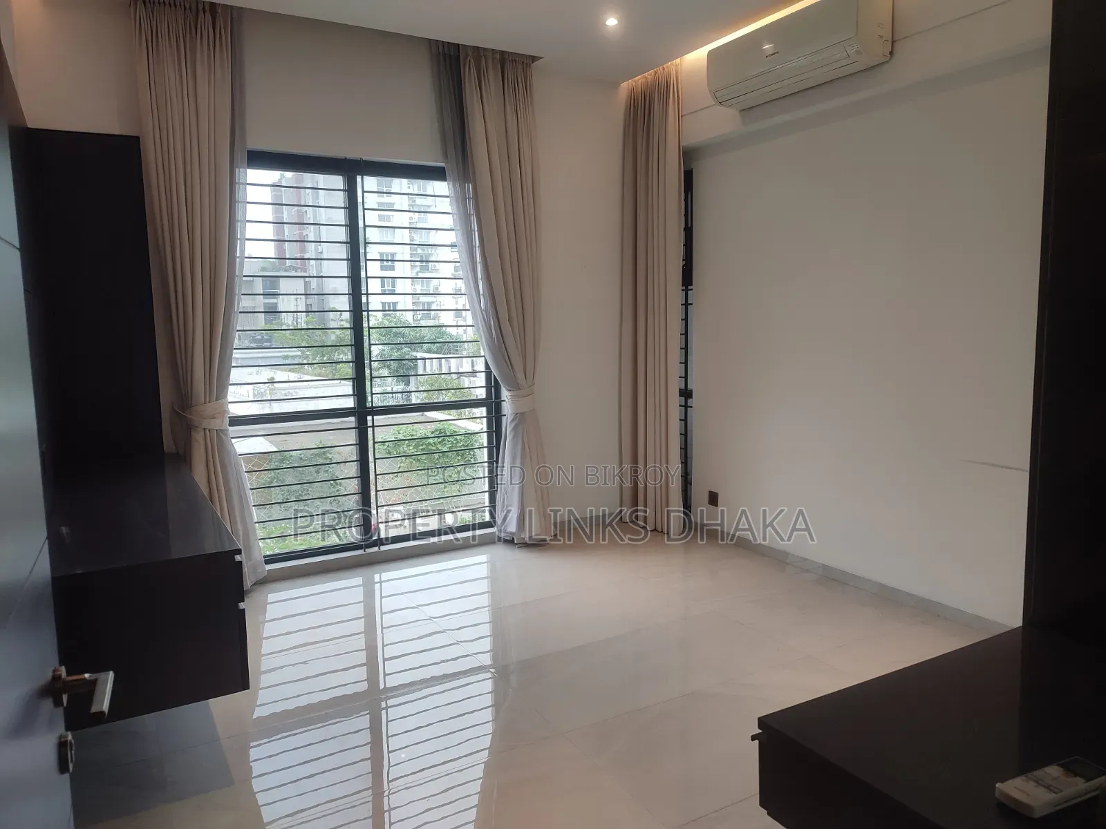 Furnished 3-bedroom Apartment in Baridhara for rent