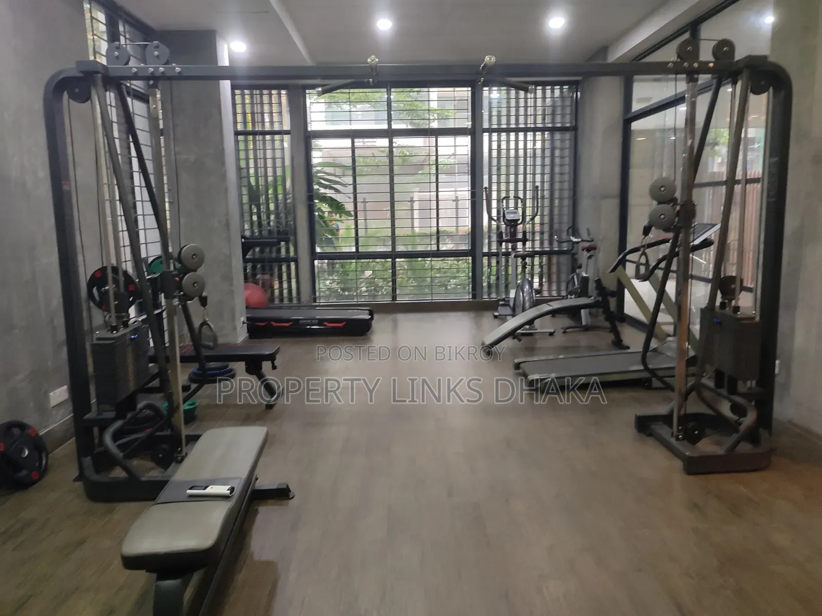 বারিধারায় ভাড়ার জন্য ৪ বেডরুমের ফার্নিশড অ্যাপার্টমেন্ট