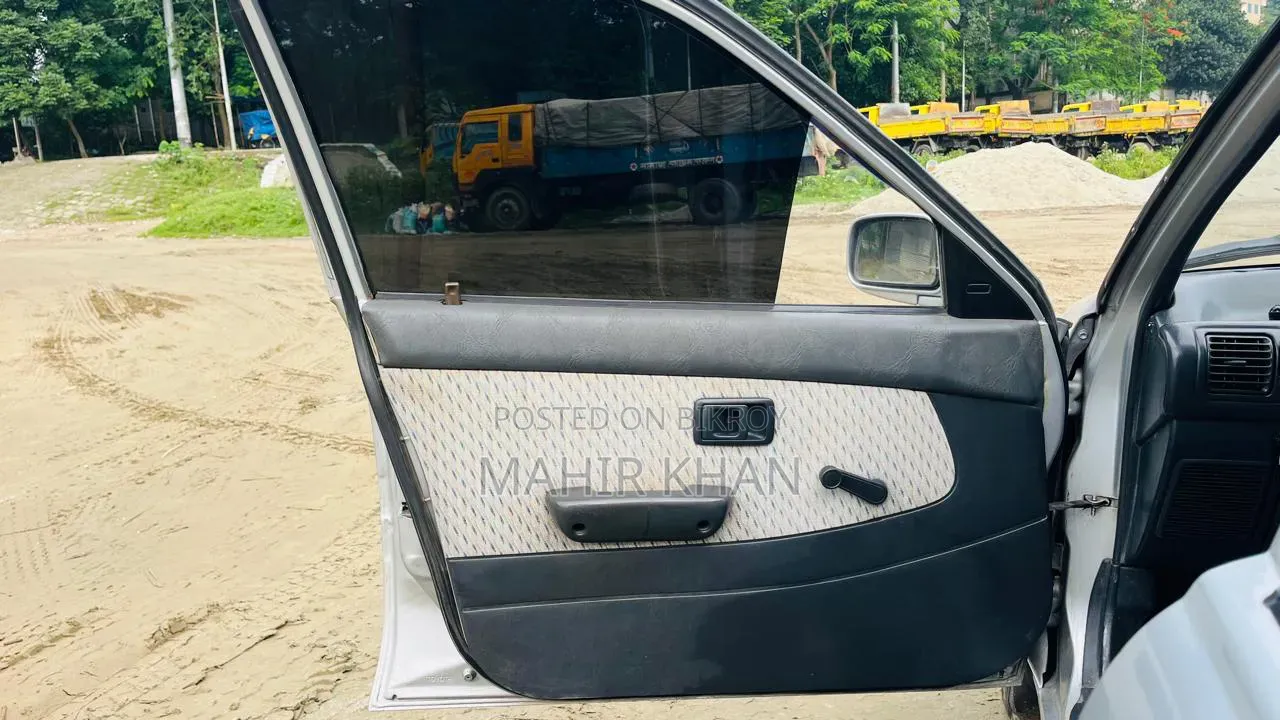 টয়োটা স্টারলেট গ্লানজা ১৯৯৫ সিলভার