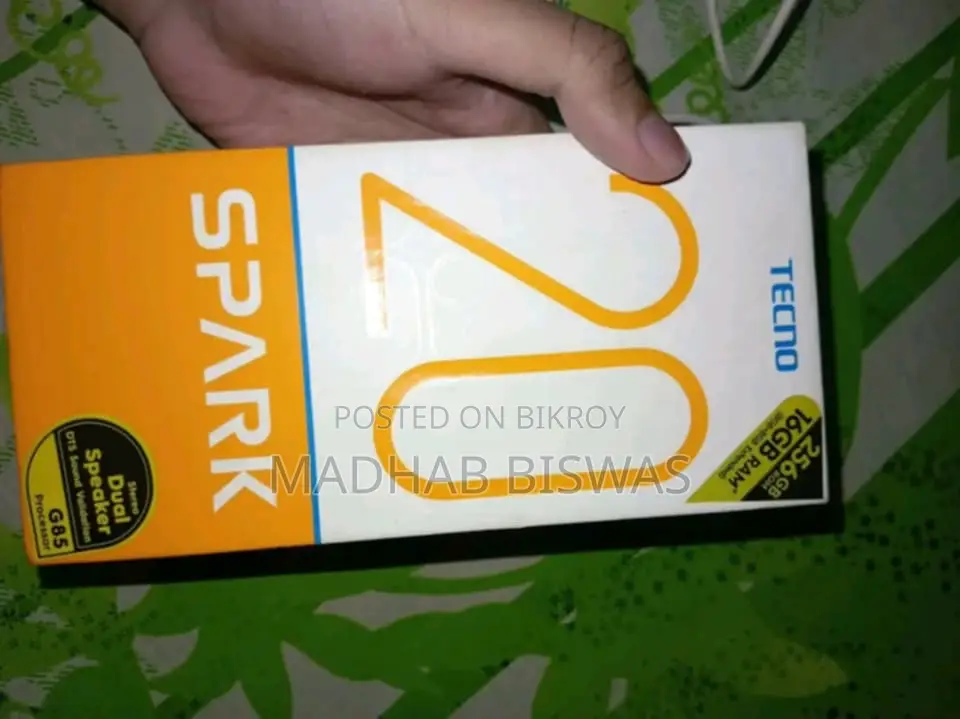 Tecno Spark 20 256 GB White