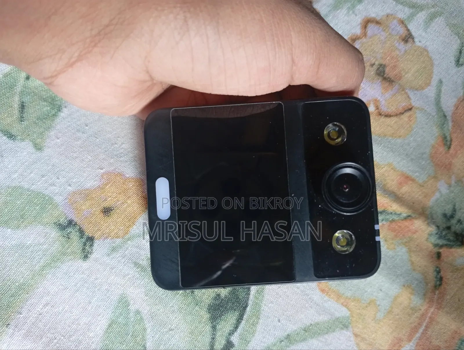 High-quality camera suitable for vlogging