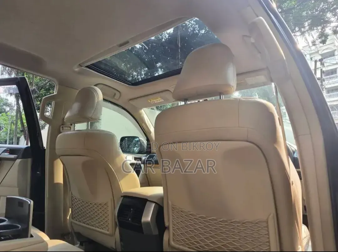 Toyota Land Cruiser Prado 2016 Black