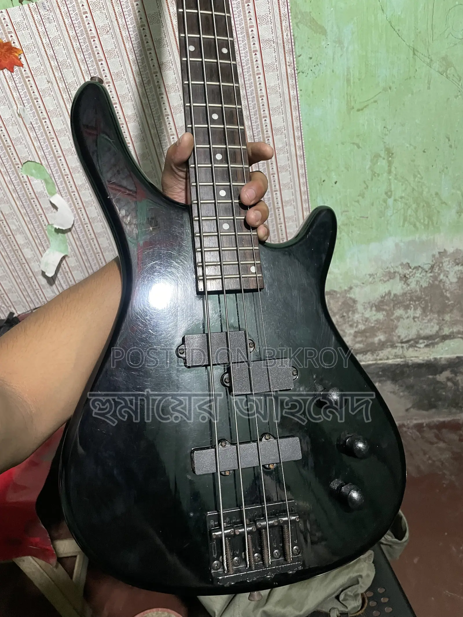 Cag 4 Strings Bass Guitar
