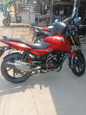 Bajaj Pulsar 150 2013 Red