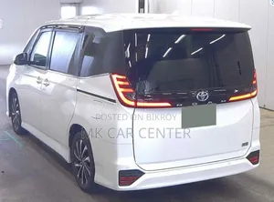 New Toyota Noah 2022 Pearl