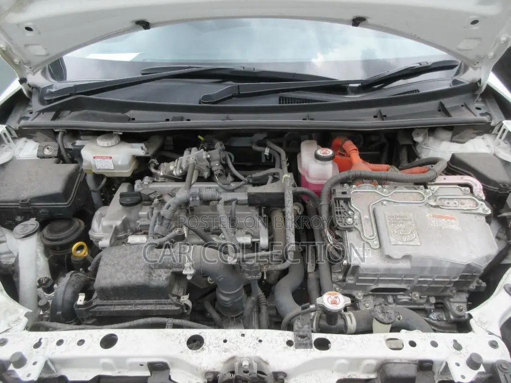 Toyota Axio 2021 White