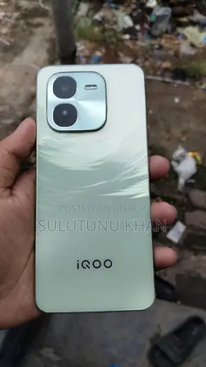 New iQOO Z9x 128 GB Bronze