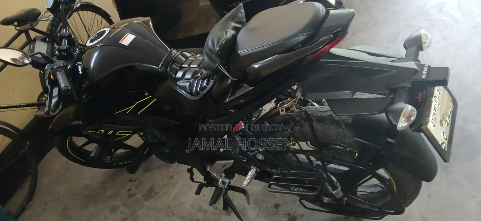 সুজুকি জিক্সার এফআই এবিএস ২০২৪ কালো